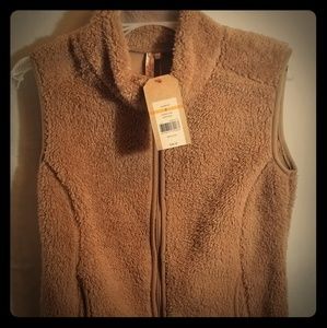 Red Camel faux fur vest